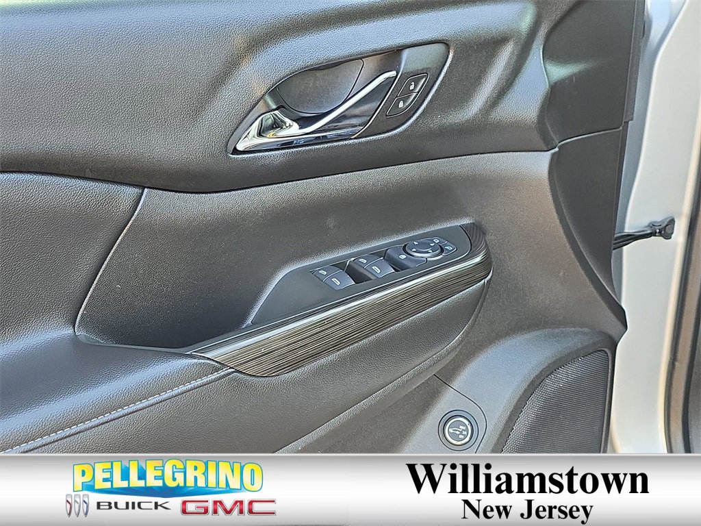 2017 Gmc Acadia SLT photo 24