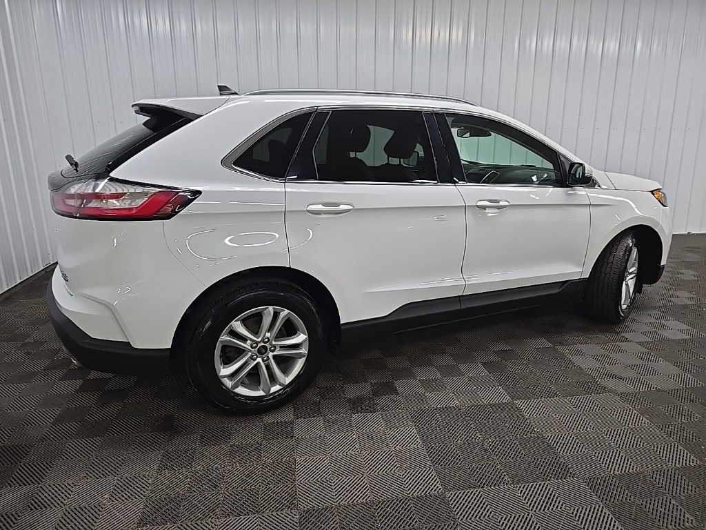 2020 Ford Edge SEL photo 8