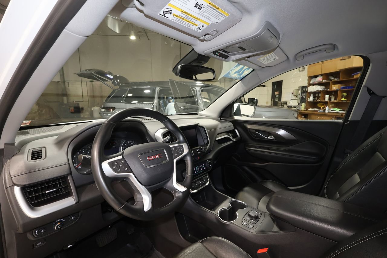 2024 Gmc Terrain SLT photo 9