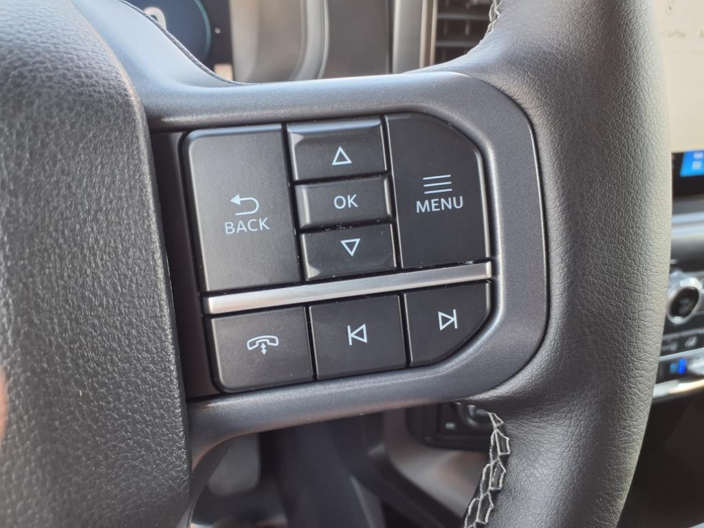 2025 Ford F-150 Lariat photo 25