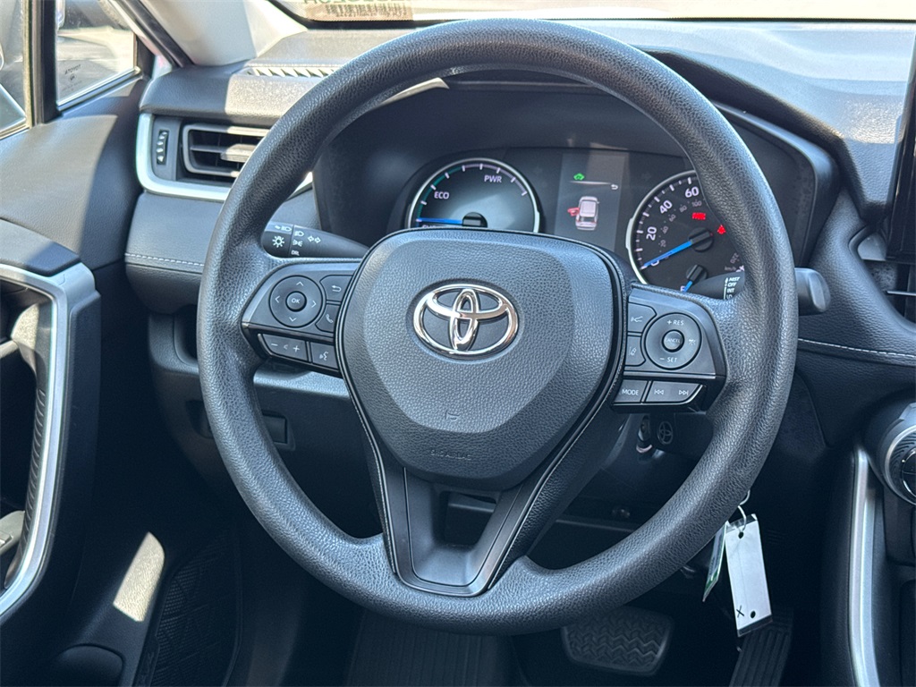 2021 Toyota RAV4 Hybrid LE photo 18