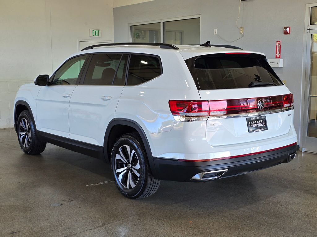 2024 Volkswagen Atlas SE photo 6