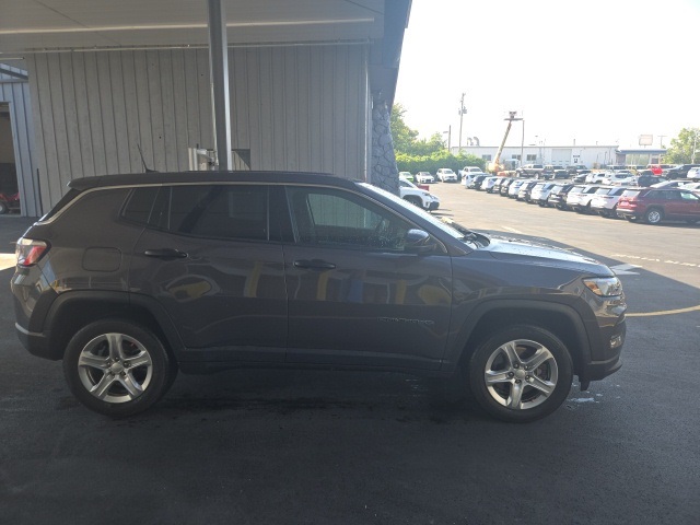 2024 Jeep Compass Sport photo 4