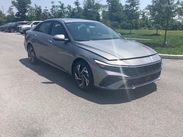 2025 Hyundai Elantra Hybrid Limited photo 4