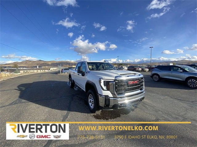 2024 GMC Sierra 3500HD Pro's photo