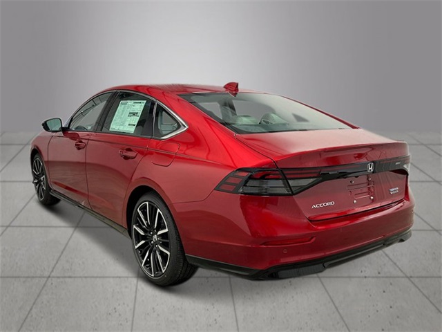 2025 Honda Accord Hybrid Touring photo 3