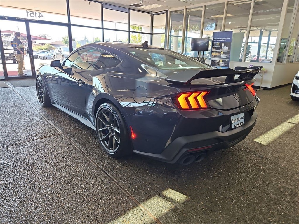2025 Ford Mustang Dark Horse Premium photo 4