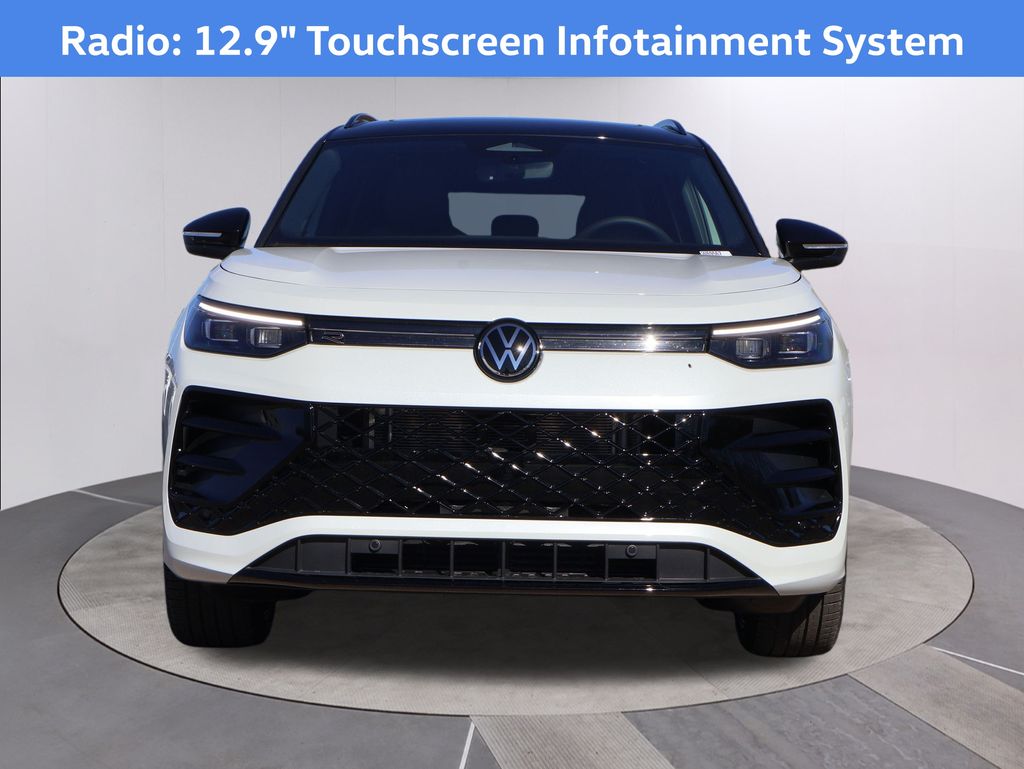 2026 Volkswagen Tiguan SE R-Line Black photo 2