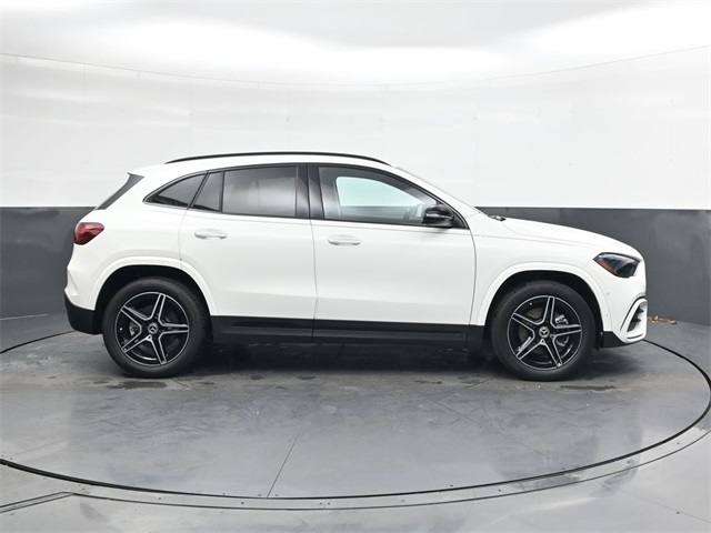 2025 Mercedes Benz GLA 250 photo 2