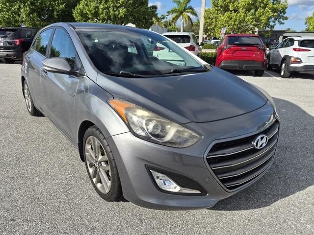 Used 2016 Hyundai Elantra GT Base with VIN KMHD35LH3GU322752 for sale in Lake Park, FL