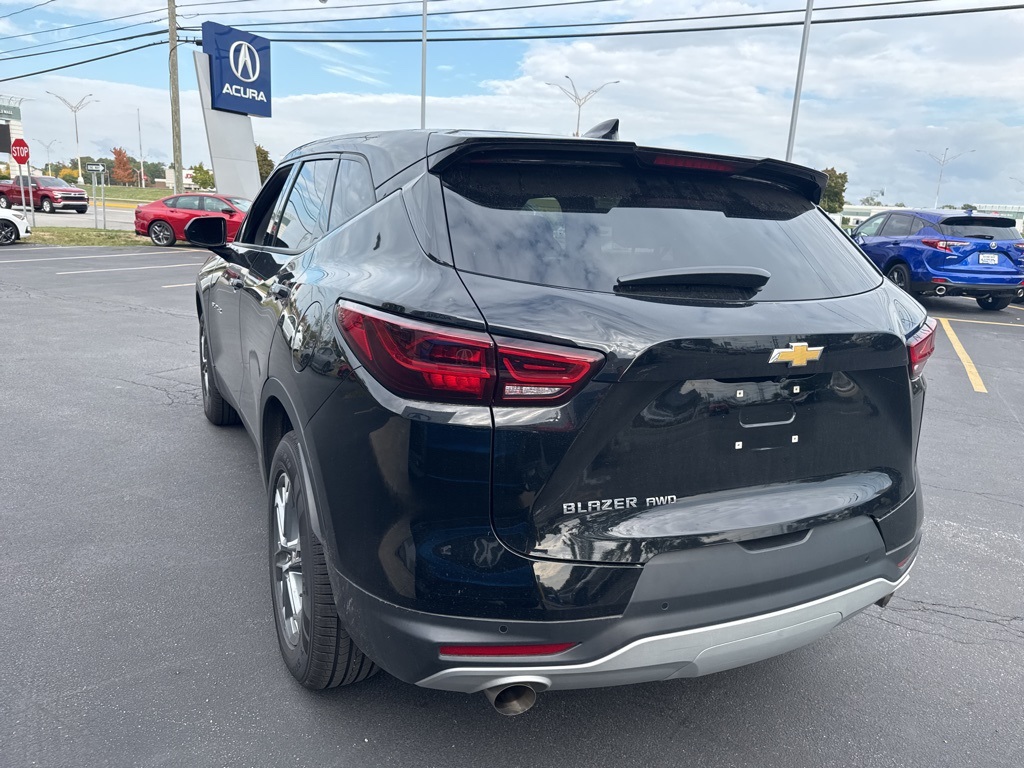 2023 Chevrolet Blazer 2LT photo 2