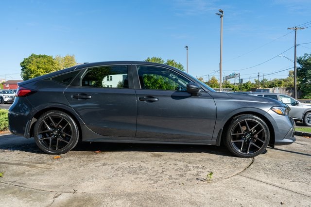 2024 Honda Civic Sport Touring Hatchback photo 3