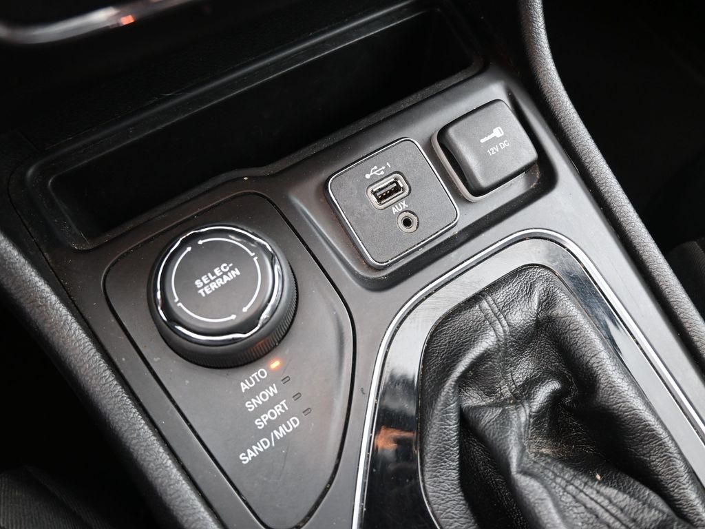 2020 Jeep Cherokee Limited photo 4