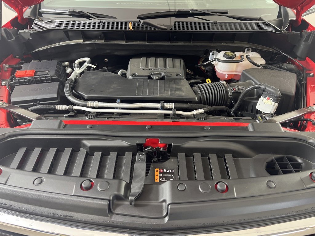 2025 Chevrolet Silverado 1500 LT photo 28