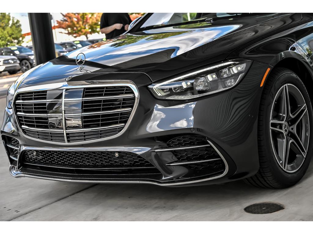 2026 Mercedes Benz S 580 4MATIC photo 4