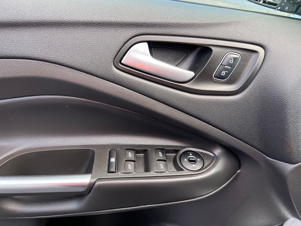2018 Ford Escape SE photo 12