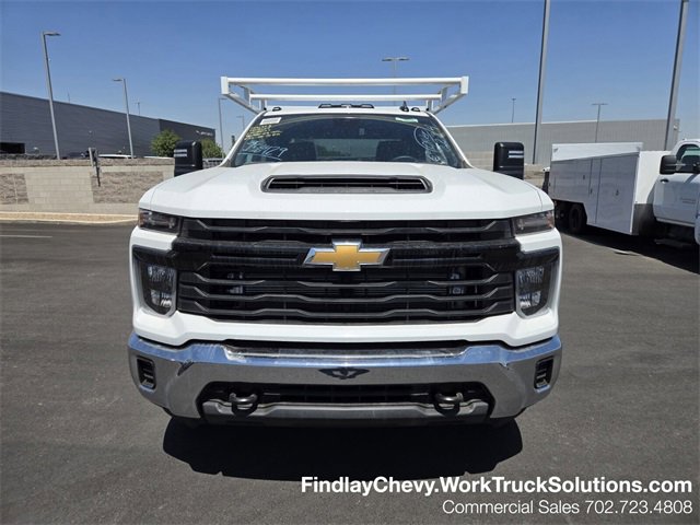 2025 Chevrolet Silverado 3500HD Work Truck photo 2