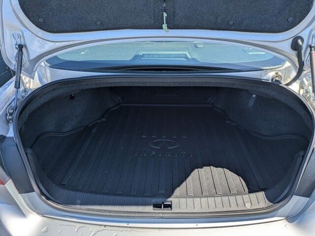 2014 Infiniti Q50 Premium photo 17