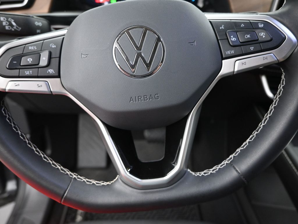 2024 Volkswagen Atlas SE photo 12
