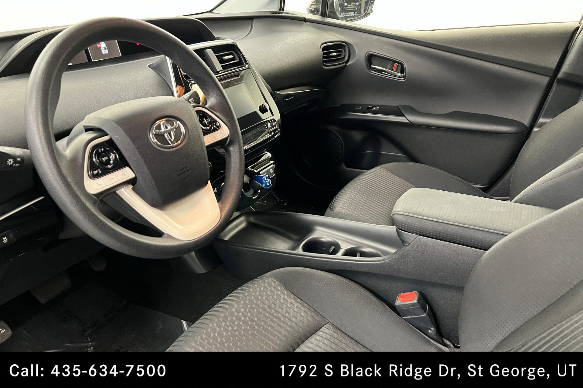 2017 Toyota Prius Two photo 15