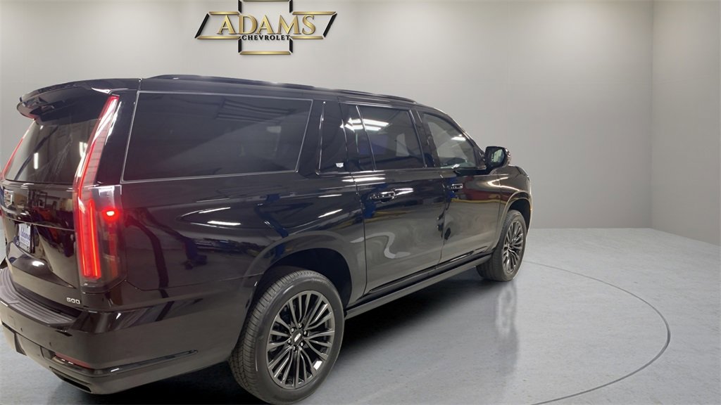 2025 Cadillac Escalade ESV Sport Platinum photo 8