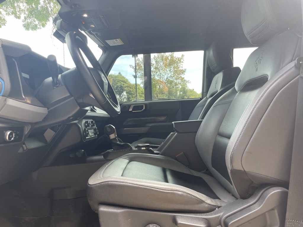 2023 Ford Bronco Black Diamond photo 16