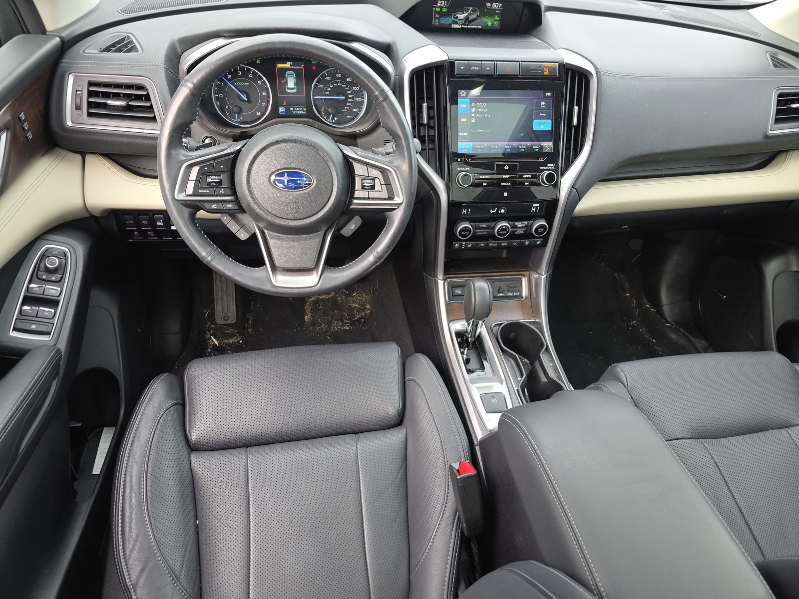 2022 Subaru Ascent Touring photo 2