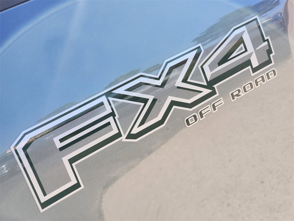 2025 Ford F-150 XLT photo 7