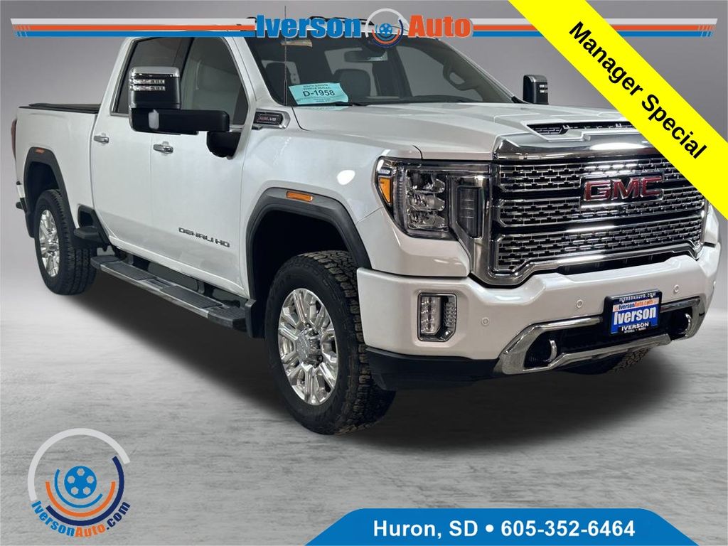 Used 2023 White GMC Denali image 1