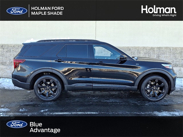 2022 Ford Explorer ST-LINE's photo