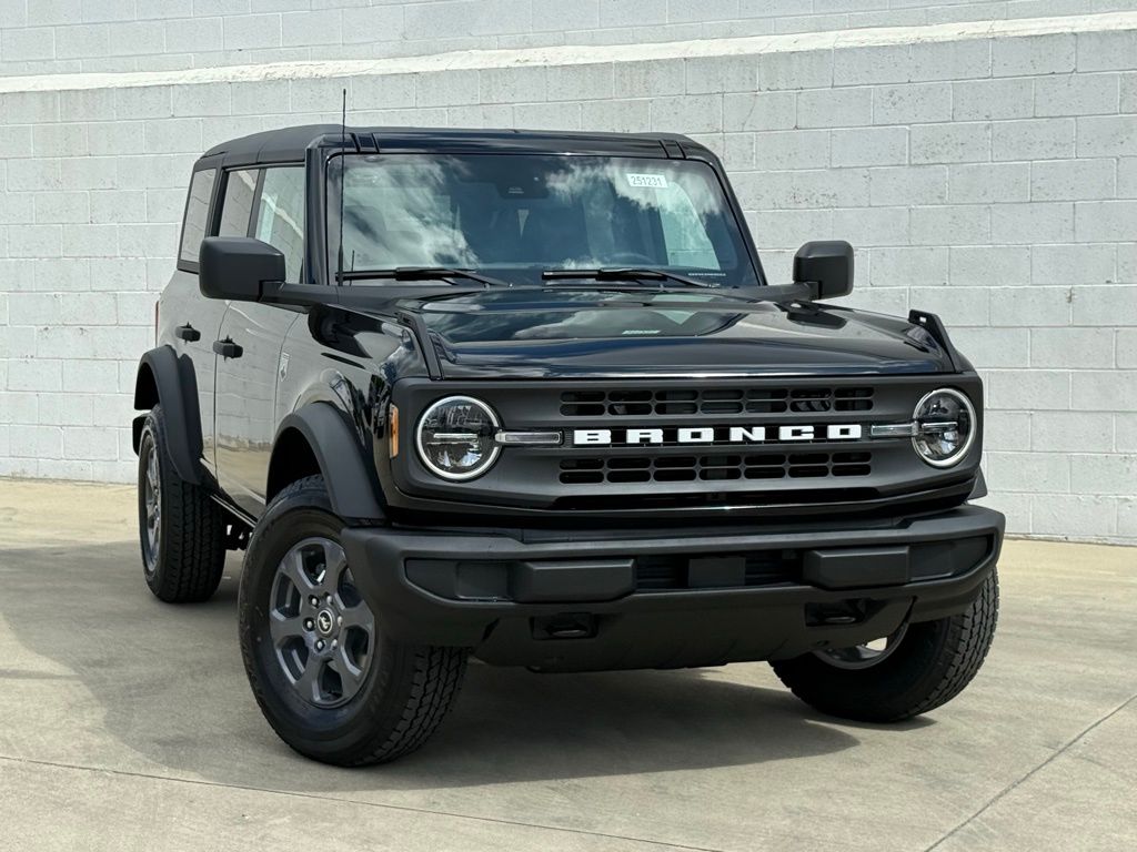 2025 Ford Bronco Big Bend photo 2