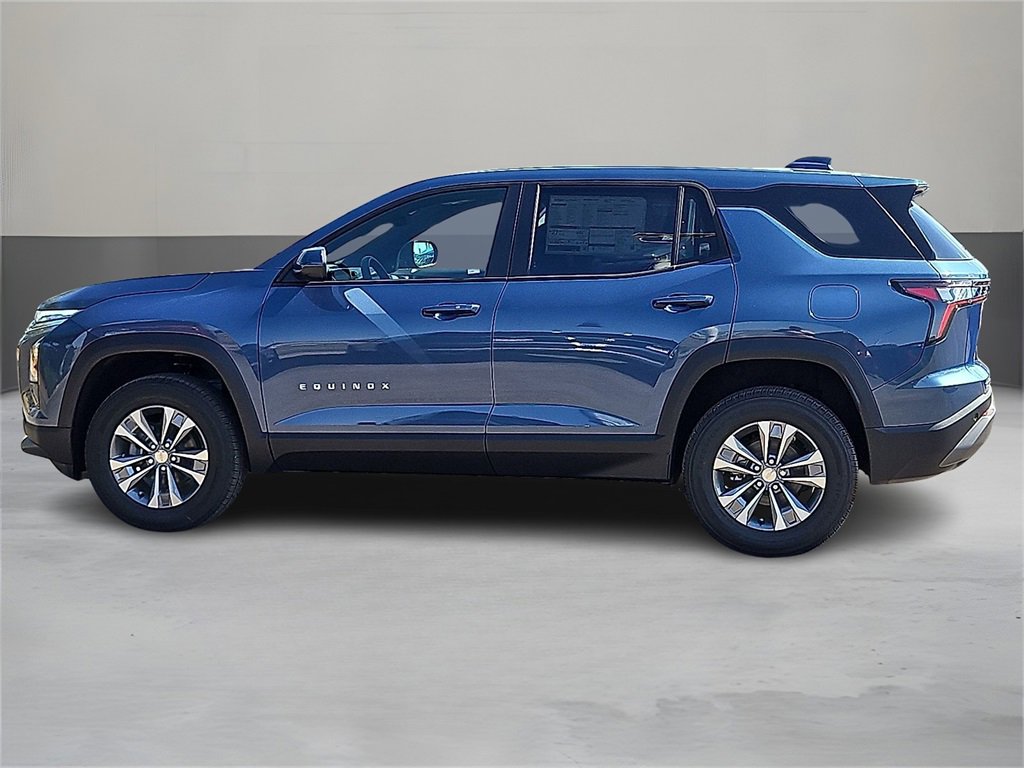 2026 Chevrolet Equinox LT photo 2