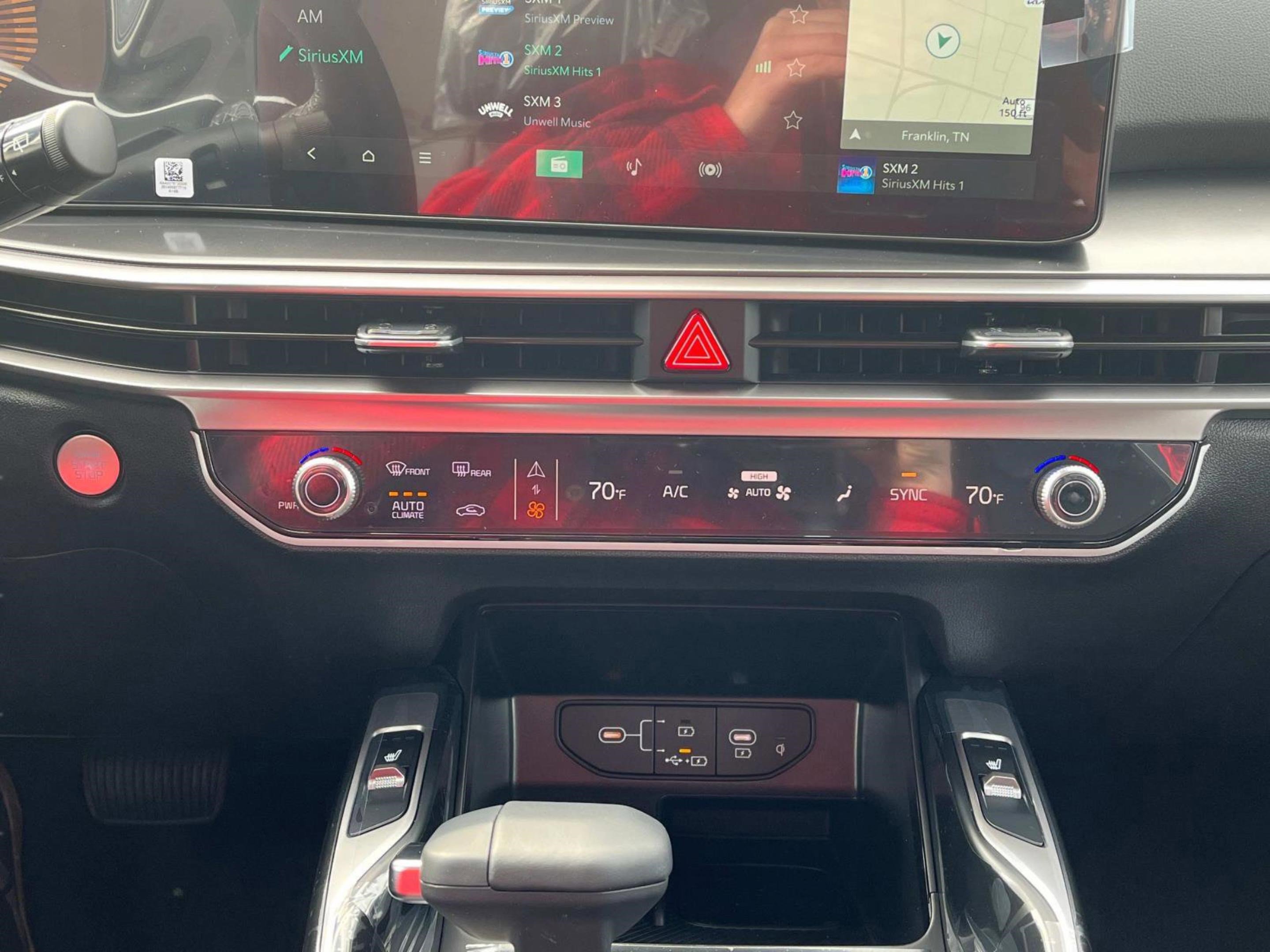 2025 Kia Sorento S photo 24