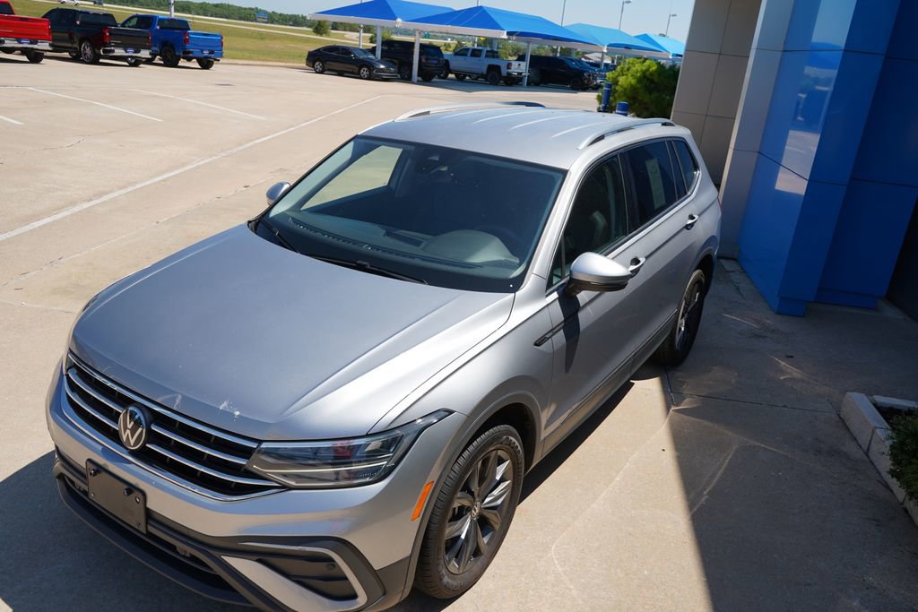 2024 Volkswagen Tiguan SE Wolfsburg Edition photo 6
