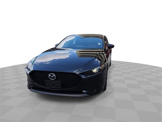 2022 Mazda Mazda3 Premium photo 3