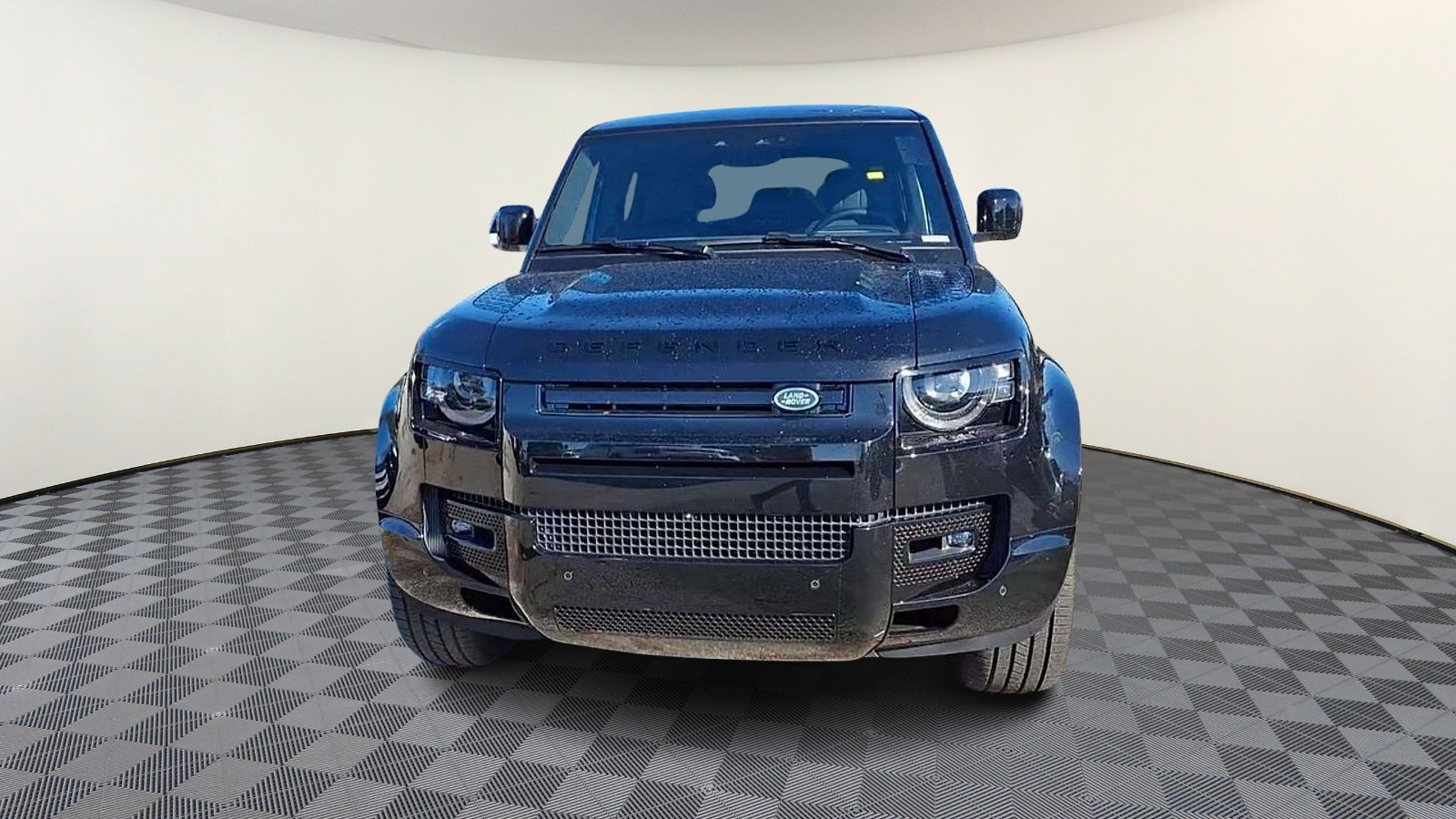 2025 Land Rover Defender 110 photo 4