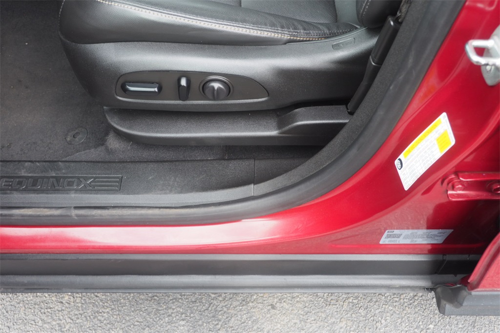 2021 Chevrolet Equinox LT photo 16
