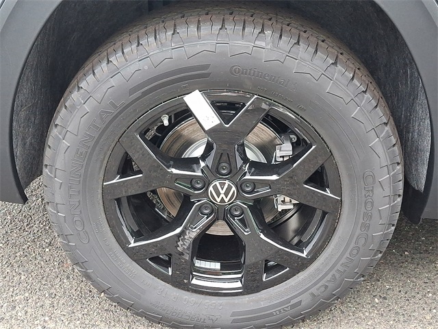 2025 Volkswagen Atlas Peak Edition SE photo 4