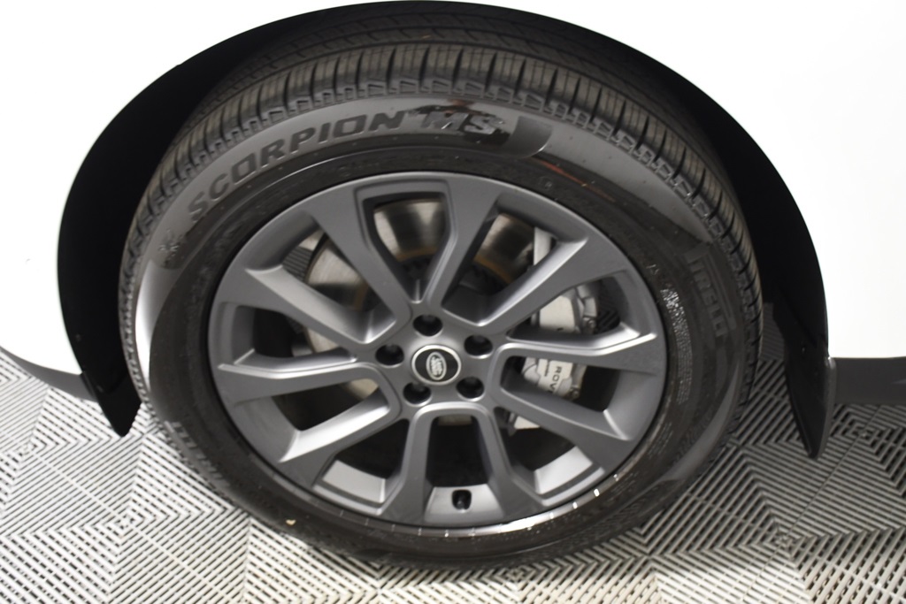 2025 Land Rover Range Rover Sport P360 S photo 11
