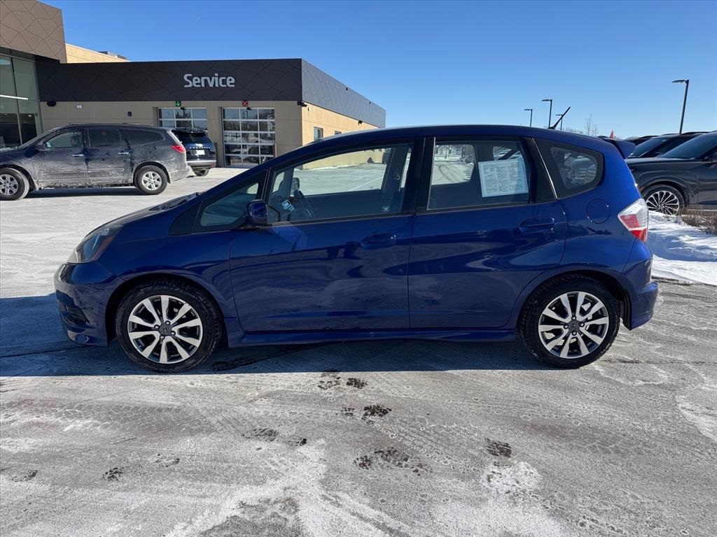 Used 2013 Honda Fit Sport with VIN JHMGE8H52DC075137 for sale in Janesville, WI