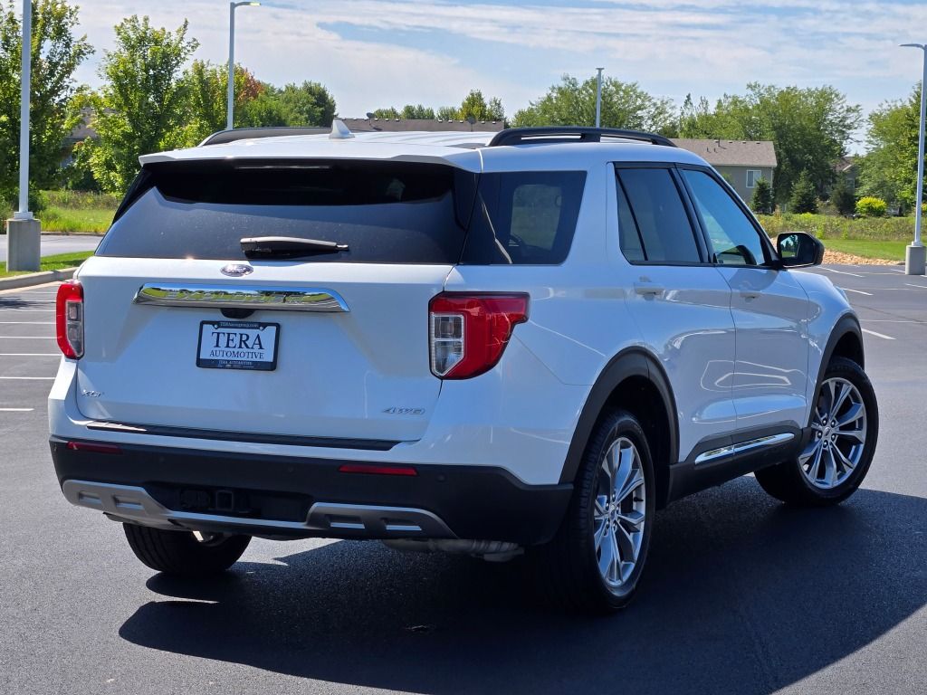 2023 Ford Explorer XLT photo 10