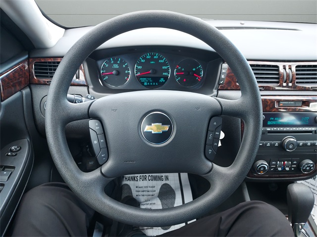 2016 Chevrolet Impala Limited LTZ Fleet photo 10
