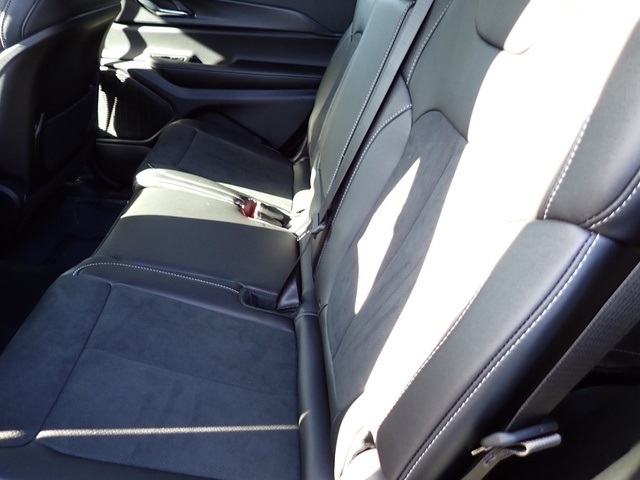 2025 Jeep Grand Cherokee Altitude photo 14