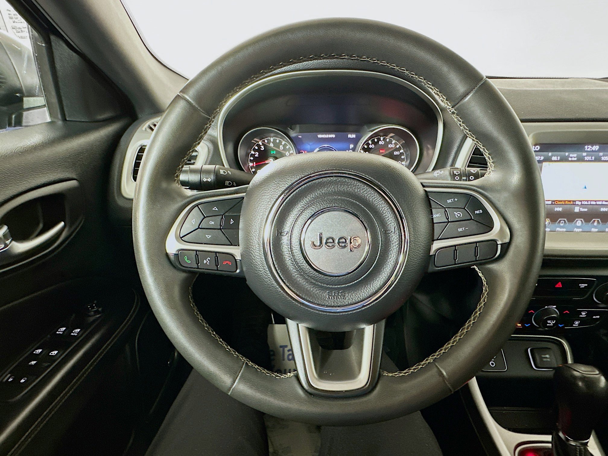 2021 Jeep Compass Anniversary Edition photo 8
