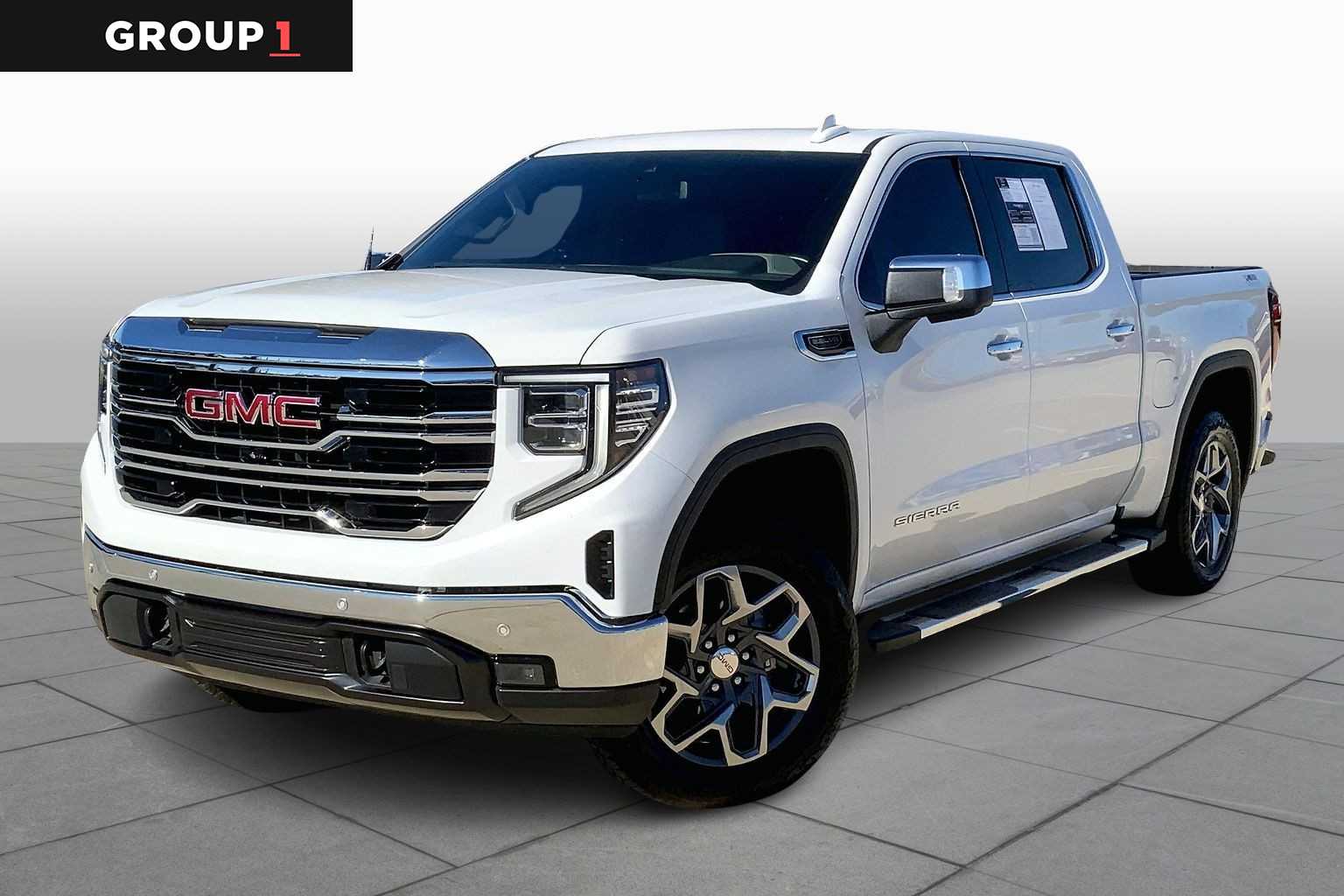 2022 GMC Sierra 1500 SLT's photo
