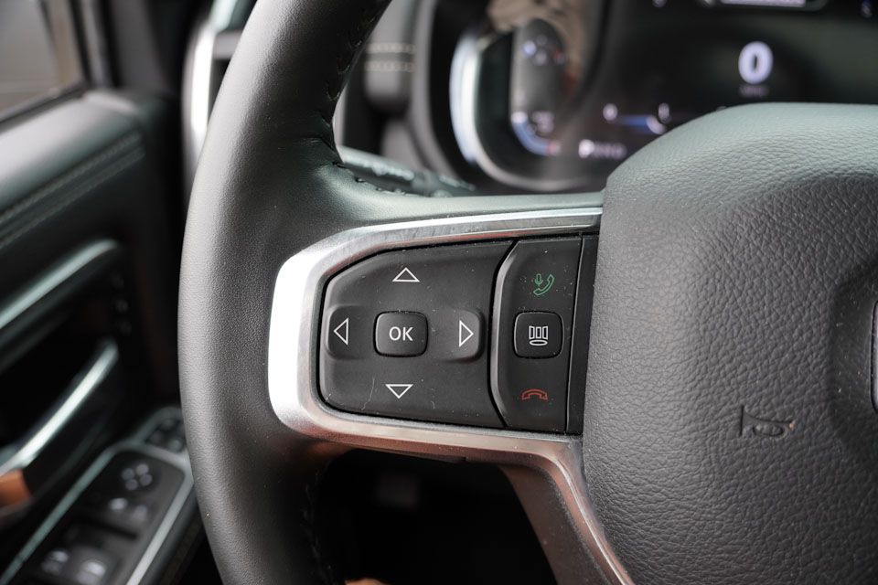 2024 Ram 3500 Laramie photo 35
