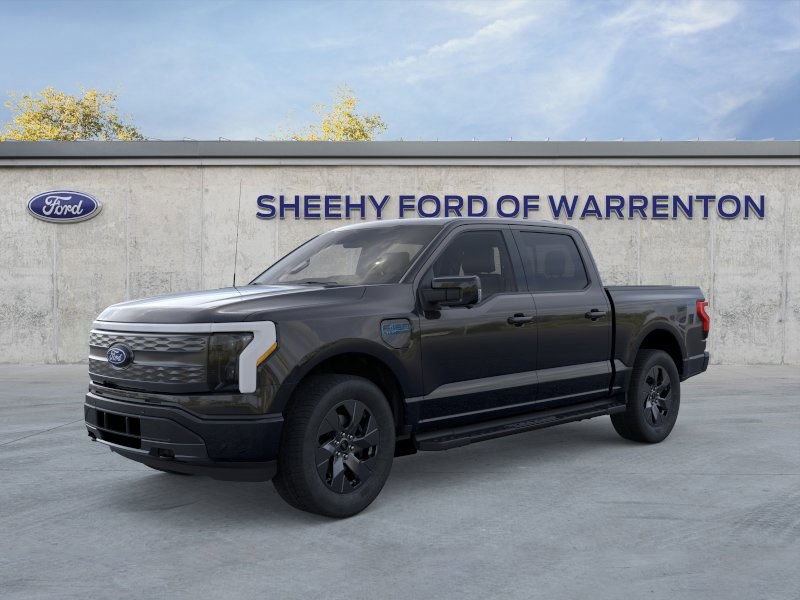 2025 Ford F-150 Lightning Lariat photo 2
