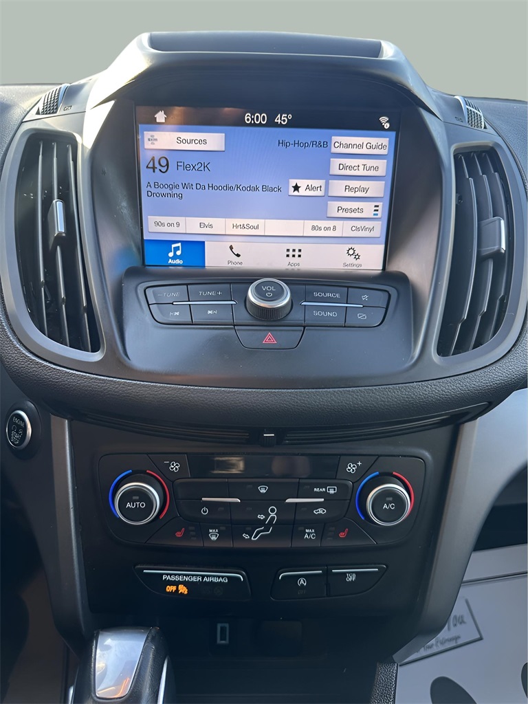2019 Ford Escape SEL photo 22