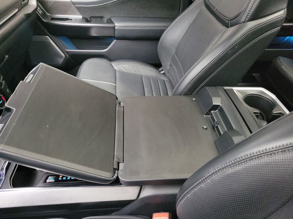 2023 Ford F-150 Platinum photo 26