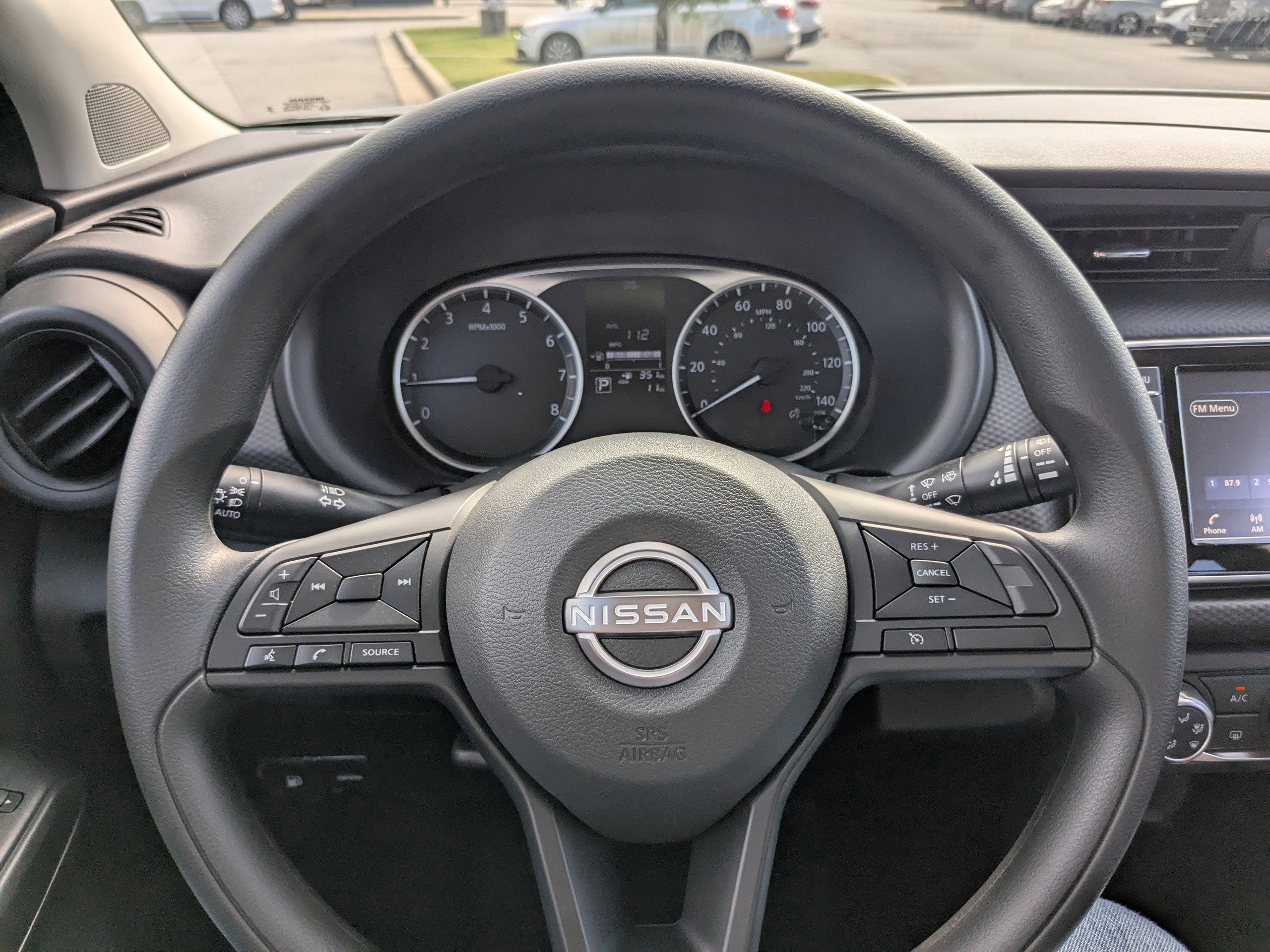 2025 Nissan Kicks Play S photo 14
